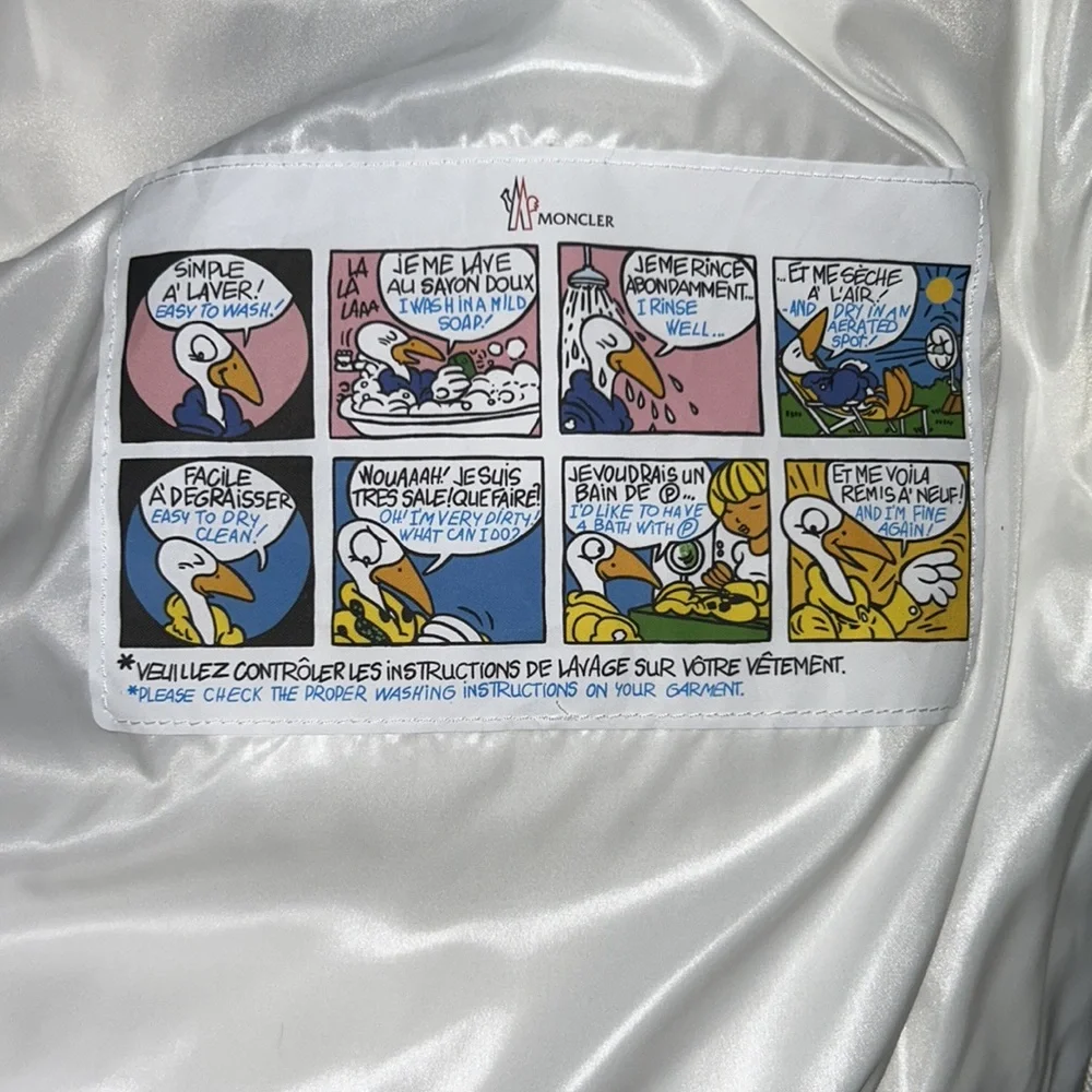 ❌ SOLD 😍MONCLER HAINE ZIG ZAG DOWN JACKET
WHITE & BLACK - Picture 7 of 15